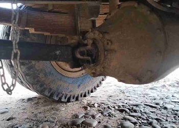 Membuka Gardan Mobil Truk dengan Langkah yang Tepat dan Benar