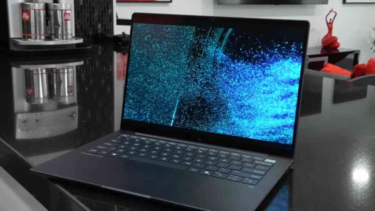 Laptop Bisnis Ringan dan Tipis HP EliteBook Ultra G1i