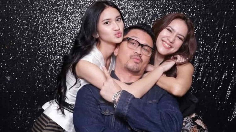 Princy Wisuda Tanpa Kehadiran Deswita, Simak Alasannya