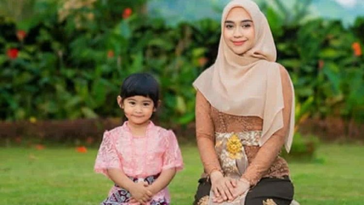 Kedekatan Ria Ricis dengan Evan dari Band Denny Caknan