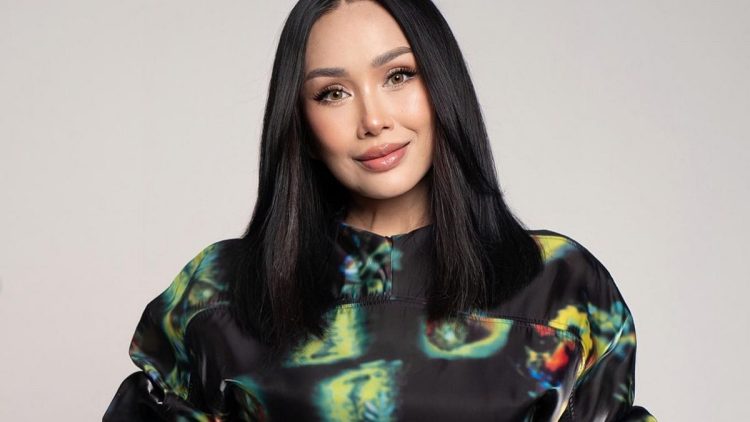 Fakta Pernikahan Titi DJ dan Thomas Djorghi serta Kebenarannya
