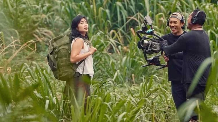 Chandra Bintangi Film Jurassic World, Simak Fakta Menariknya