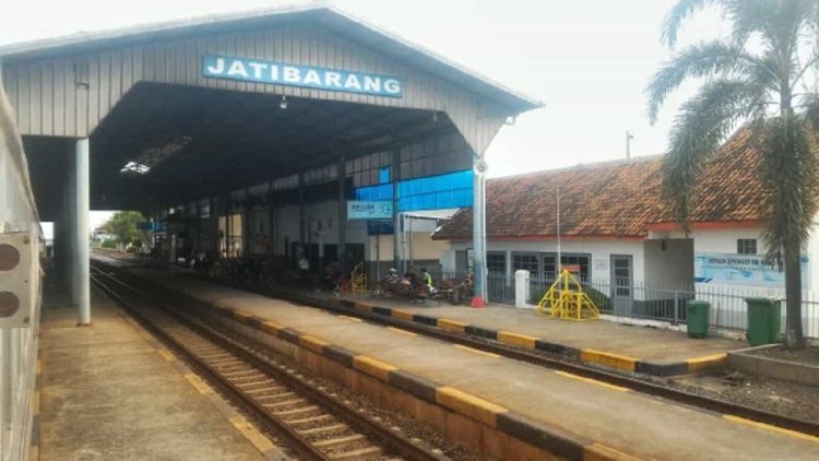 Stasiun Jatibarang Indramayu, Tempat Bersejarah yang Masih Kuat di Jalur Utara