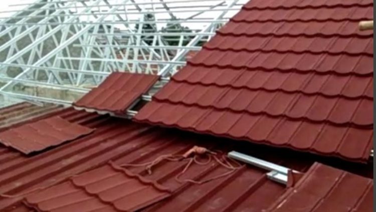 Daya Tarik Atap Galvalum Pasir untuk Rumah Hunian Modern