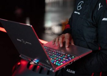 Laptop Prestige 16 AI Mercedes-AMG Motorsport Resmi Meluncur