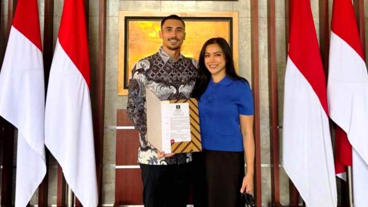 Vincent Verhaag Lepas Kewarganegaraan Belanda Setelah Jadi WNI, Warganet Menyanyangkan Drama Ini