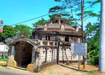 Makam Van Beck Jejak Eropa di Cigugur Kuningan