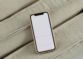 Mengaktifkan dan Menonaktifkan Rotasi Otomatis pada iPhone