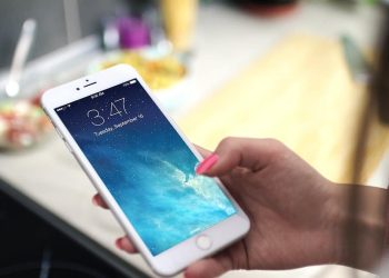Panduan Membuat Nama di Layar Kunci Smartphone Android