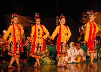 Kesenian Domyak di Purwakarta dan Tradisi Memanggil Hujan