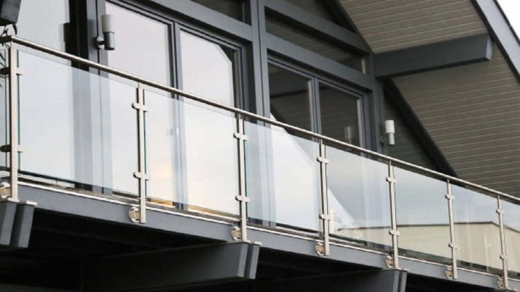 Keunikan Balkon Kaca Stainless untuk Berbagai Tipe Bangunan