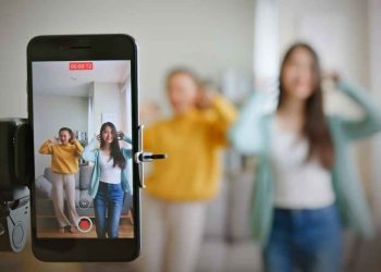 Mengapa Strategi Pemasaran Micro Influencer Lebih Efektif daripada Selebriti? Penjelasannya!