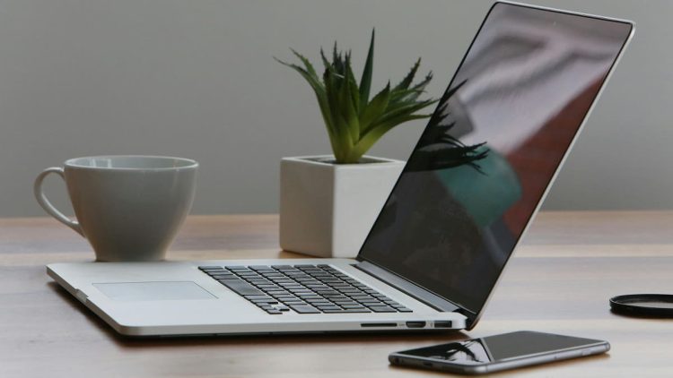 Cara Mudah Sambungkan HP Xiaomi ke Macbook