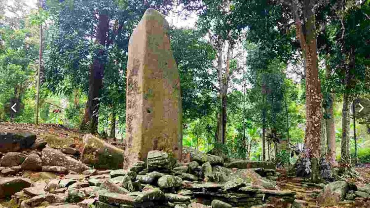 Menelusuri Jejak Peradaban Purba di Tugu Gede Cisolok Sukabumi
