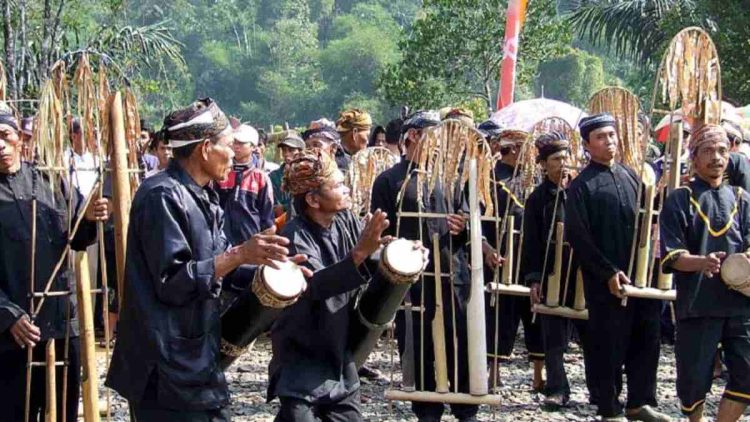 Kesenian Khas Suku Baduy di Banten yang Perlu Dikenal