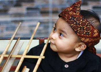 Tradisi Nenjrag Bumi Sunda Sebagai Ungkapan Syukur Kelahiran Bayi di Jawa Barat