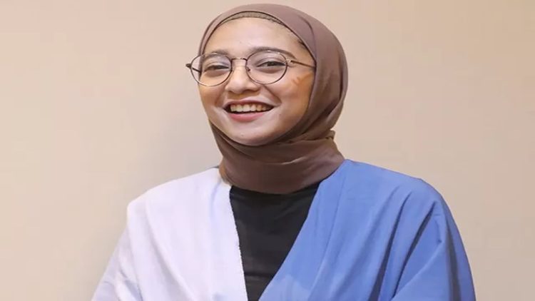 Etika Bicara Jadi Sorotan, Momen Potong Ucapan Dewi Perssik yang Viral